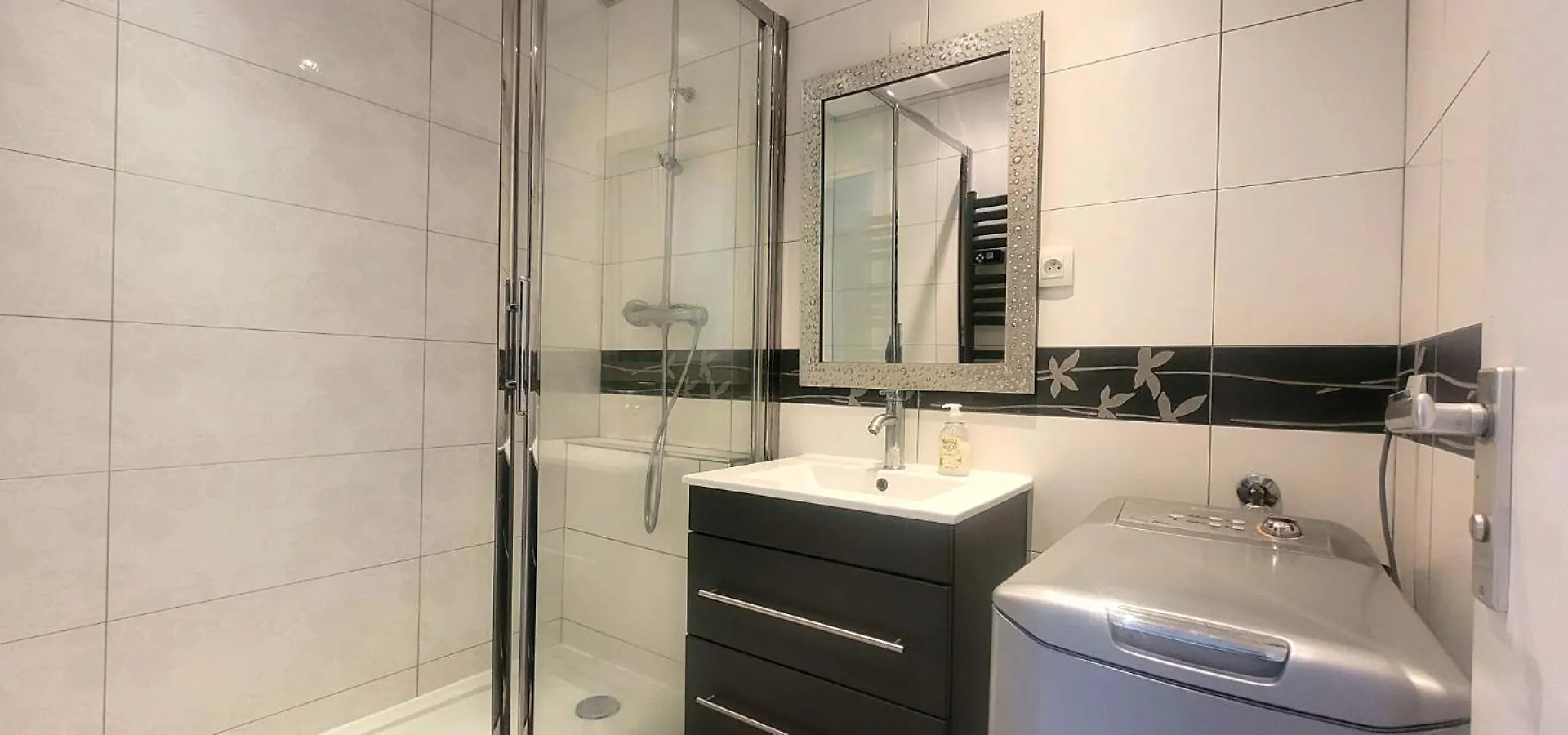 Le Cocon - 4 Personnes Et Parking Prive Gratuit Apartment Meylan 0*,