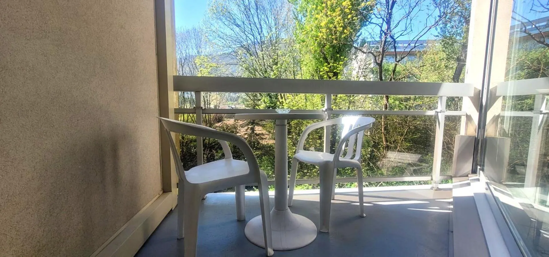 Le Cocon - 4 Personnes Et Parking Prive Gratuit Apartment Meylan 0*,  France